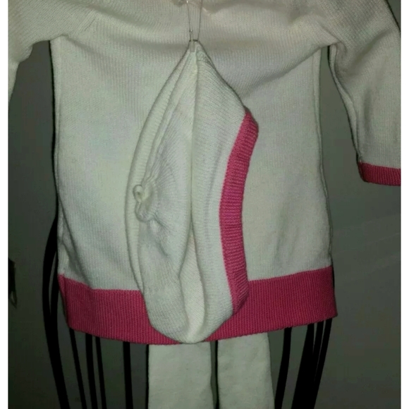 LITTLE NEW COMERS 3 PIECE SWEATER KNIT OUTFIT WITH MATCHING BONNET - Picture 2 of 2